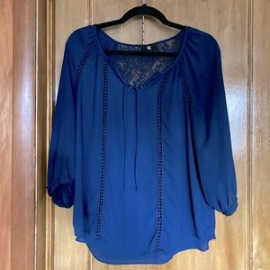 Navy 3/4 sleeve top Size Large